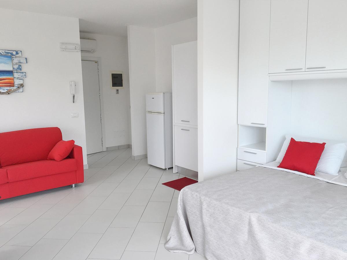 Flamingo Residence Hotel Llido Degli Estensi Bagian luar foto