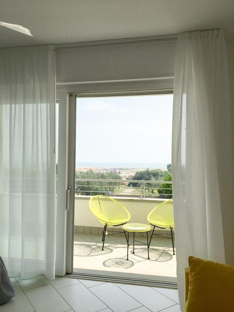 Flamingo Residence Hotel Llido Degli Estensi Bagian luar foto